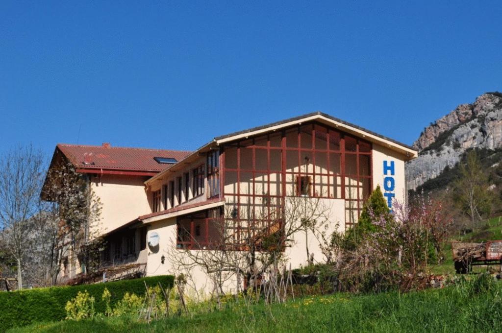 Hotel Torrecerredo Arenas De Cabrales Zewnętrze zdjęcie